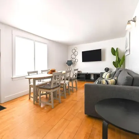 Front House 3 Bedroom Flat Nice Street, Walk To Bart, Shops